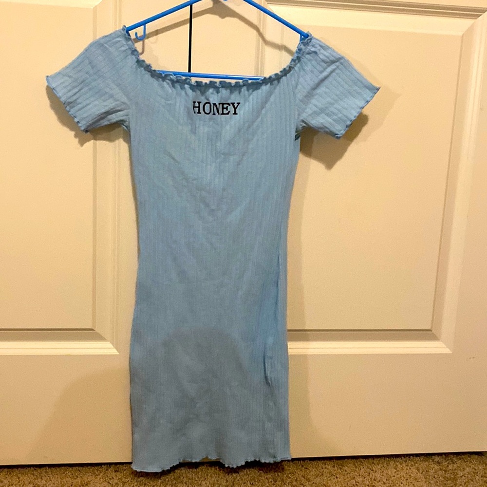 Off the shoulder blue Body-con dress